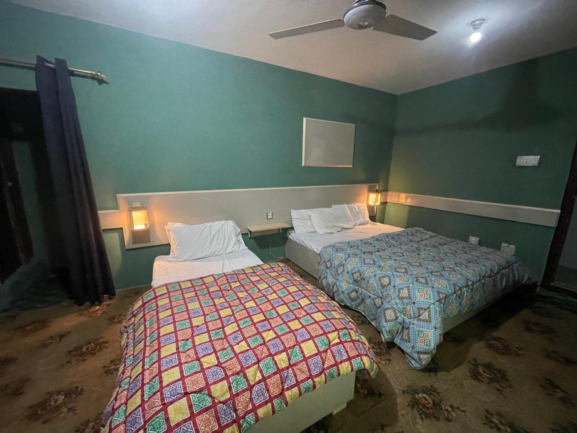 Skardu Lodge Екстериор снимка
